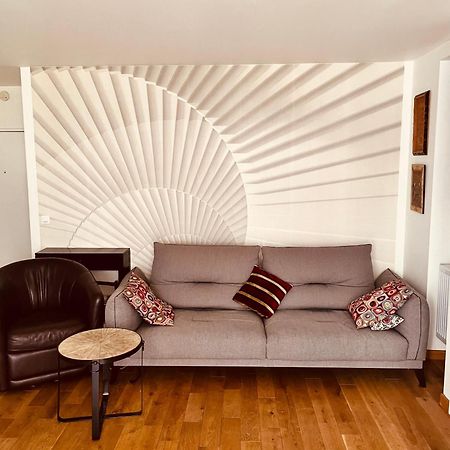 Jolie 2 Pieces Avec Balcon Paris 15 Eme Apartment Ngoại thất bức ảnh