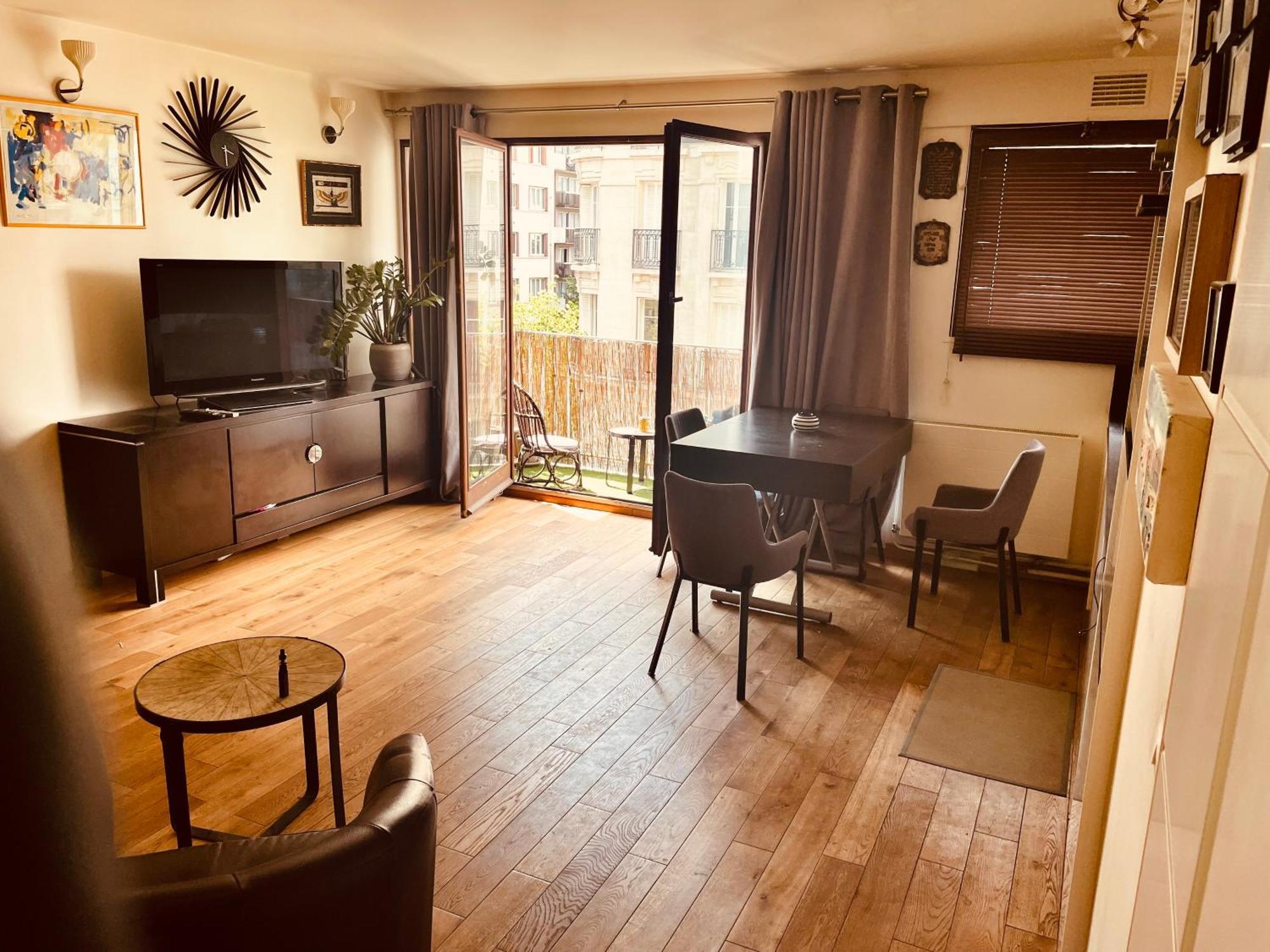 Jolie 2 Pieces Avec Balcon Paris 15 Eme Apartment Ngoại thất bức ảnh